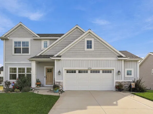 11738 64th Ave, Allendale, MI 49401