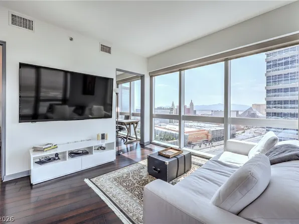 4471 Dean Martin Dr, Paradise Town, NV