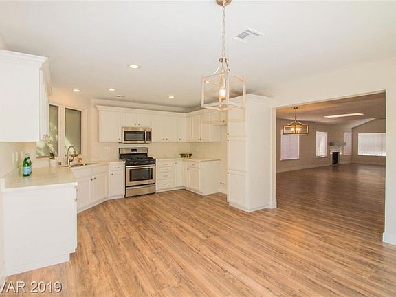 2nd image of 4784 Monaco Rd