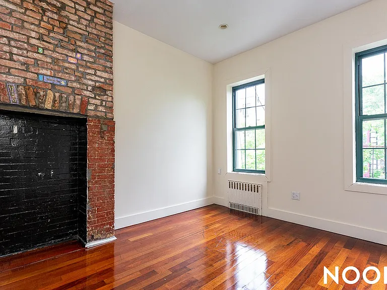 184 Jefferson St #3L — Photo 6