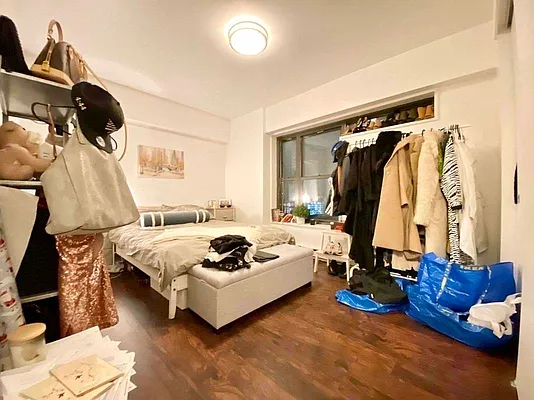 Rented by Bruma Realty LLC | media 17