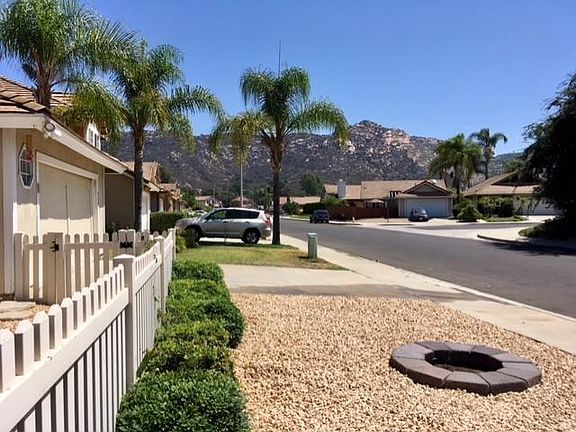 2nd image of 920 Lochwood Pl