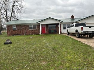 1750 W Taylor Dr, Sallisaw, OK 74955