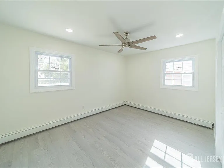 54 Bergen St #1 — Photo 13