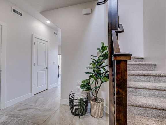 3rd image of 1005 Tortoise Rock Dr #20