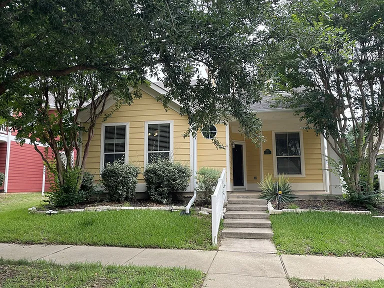 9109 Nathaniel Dr — Photo 1