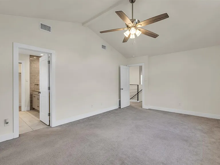 12312 Yarmont Way — Photo 18