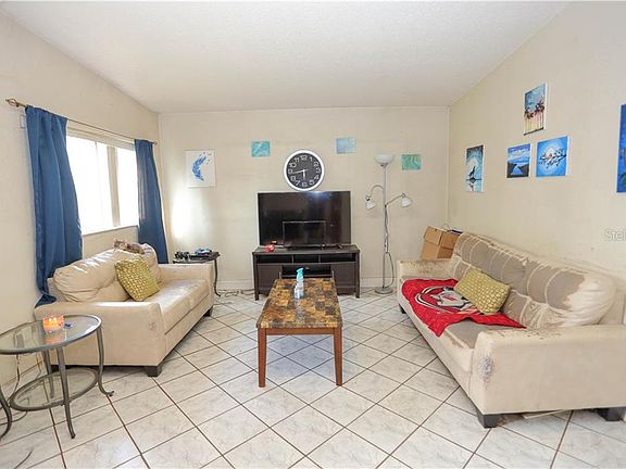 5th image of 514 Langford Cir