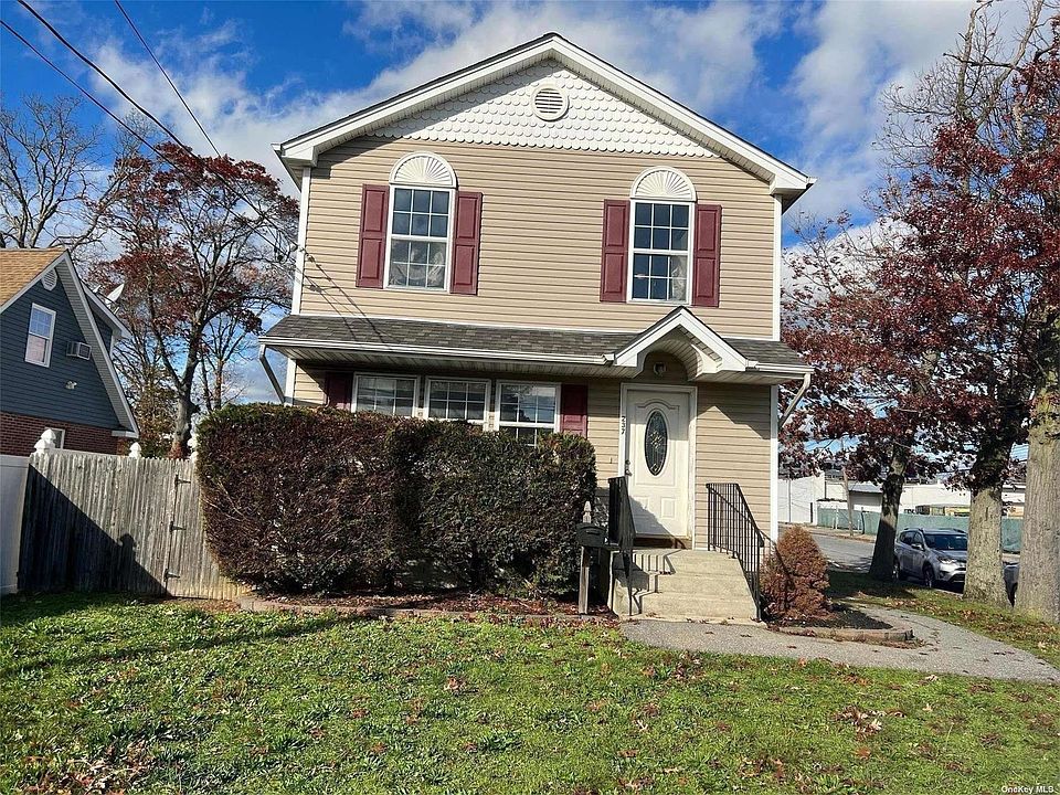 237 Oak Street, Copiague, NY 11726 Zillow