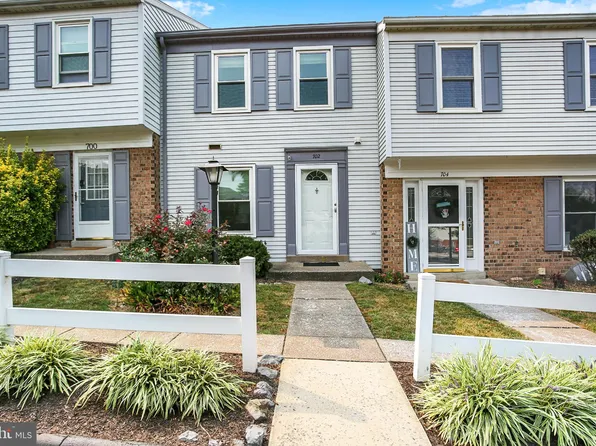 702 Allenview Dr, Mechanicsburg, PA 17055