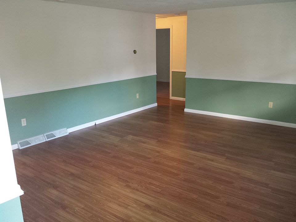 1st image of 36 McEvoy Cir