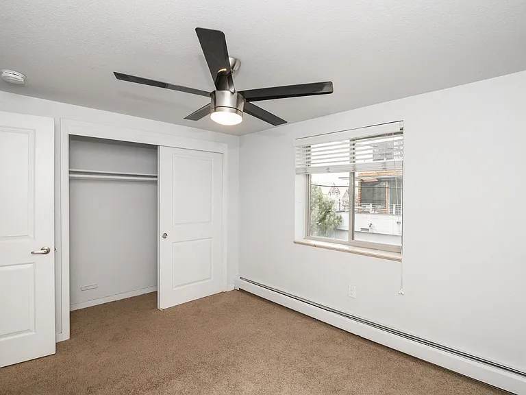 410 Delaware St — Photo 56