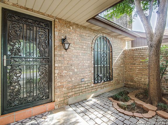 2nd image of 8346 Windway Dr