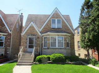 5255 W Newport Ave, Chicago, IL 60641