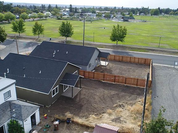 5th image of 2903 E Bridgeport Ave