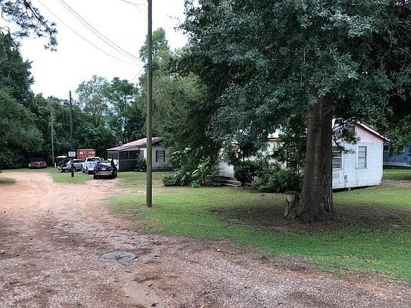 Three rental properties at this address are occupied.Cash flow for investors.  2/1 at 600sf and W/D connections.