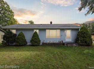 53130 Luann Dr, Shelby Township, MI