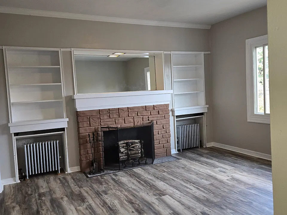 69 River St #69