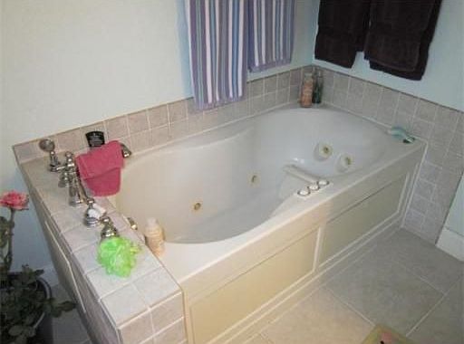 4th image of 52 Liberty St APT C1
