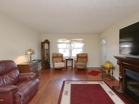 3rd image of 3627 Kalamazoo Ave SE