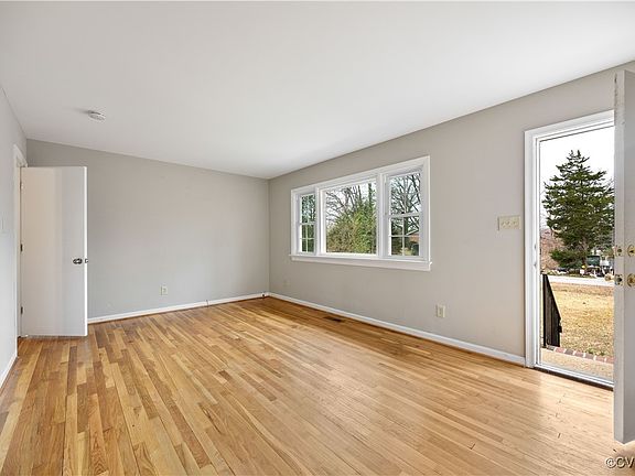 5th image of 11907 Ken Dr