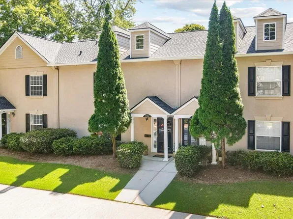 1402 Brighton Point, Sandy Springs, GA 30328