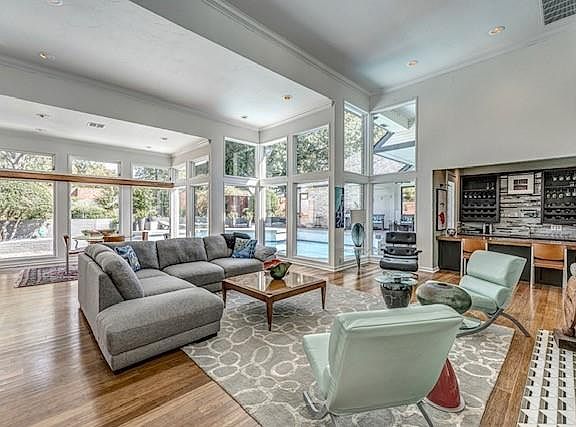 4th image of 12608 Deerwood Ct