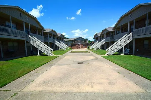 Berwick Apartments Photo 1
