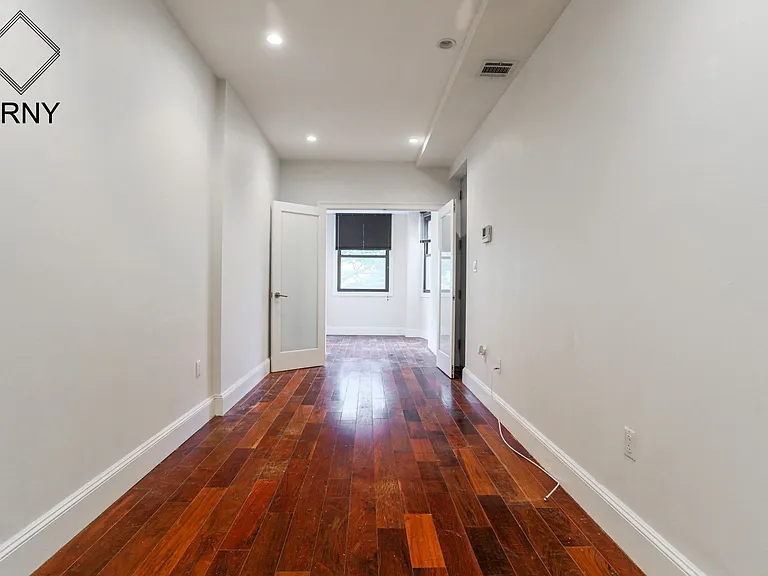46 New York Ave #3B — Photo 6