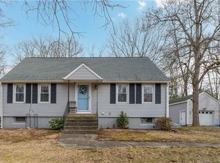 14 Church St, Baltic, CT 06330