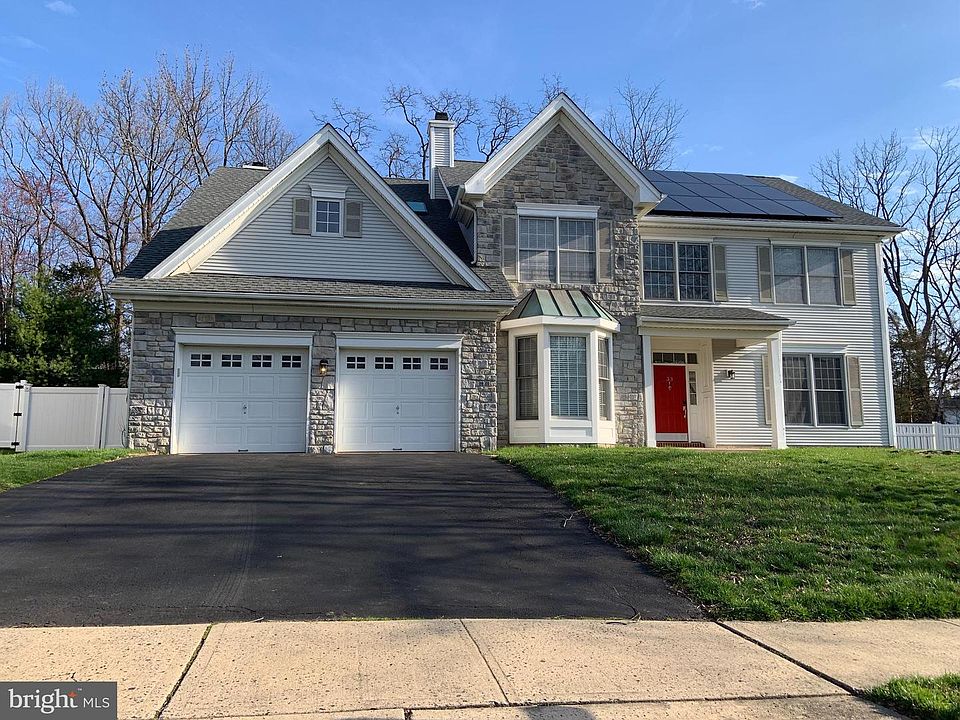 1st image of 33 Chicory Ln