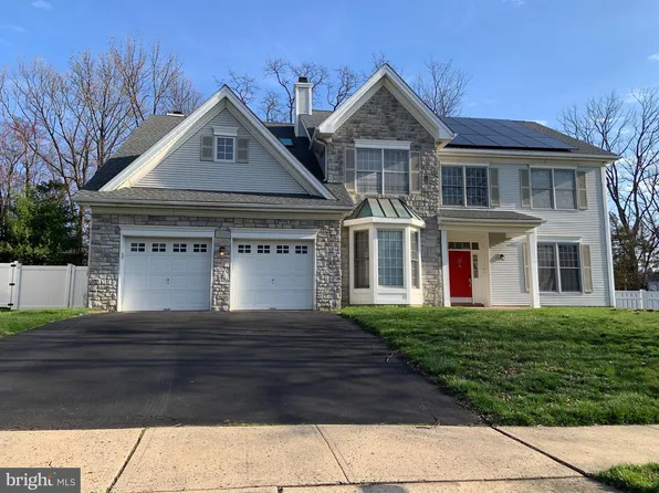 33 Chicory Ln, Pennington, NJ 08534