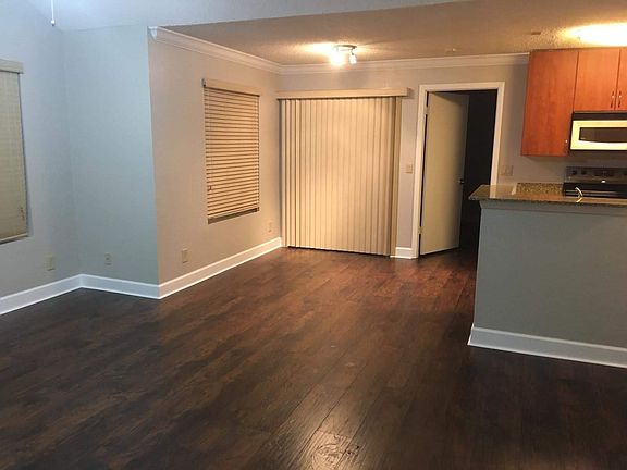 5th image of 11526 Westwood Blvd APT 721
