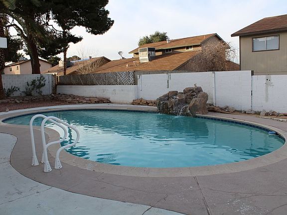 2nd image of 2472 Golden Arrow Dr