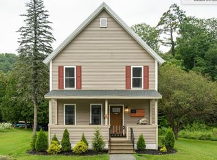 60 West St, Proctor, VT 05765
