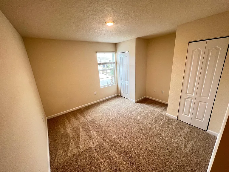 64 Pasadena Dr — Photo 16