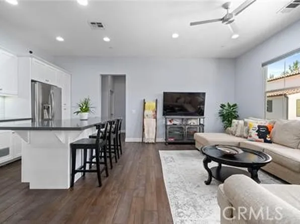 114 Borrego Dr, Irvine, CA 92618