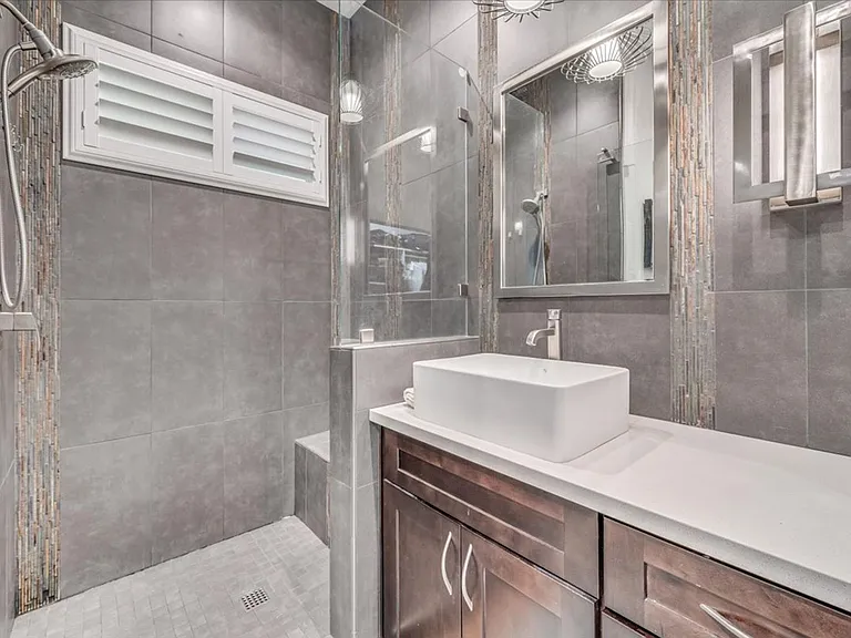10562 Thistle Berry Ct — Photo 29