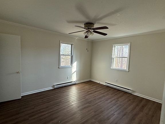 5th image of 1449 Cranberry Rd