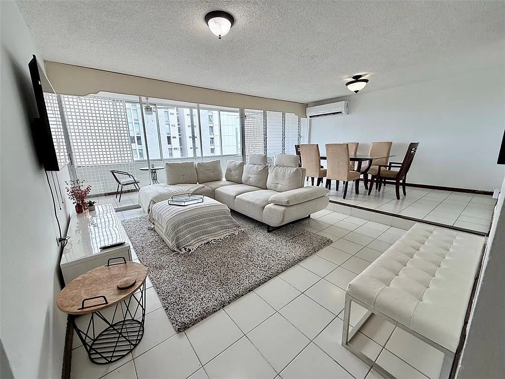 2 bed, 2.0 bath, 1198 sqft, $1,950 — Photo 3