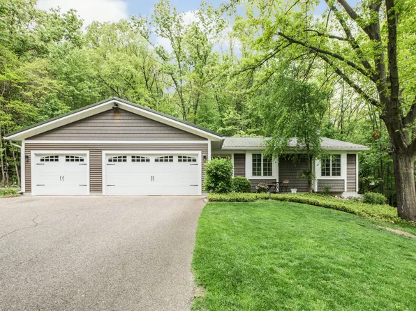 2875 Court Dr SE, Lowell, MI 49331
