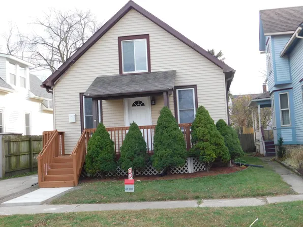 1009 44th St, Kenosha, WI 53140