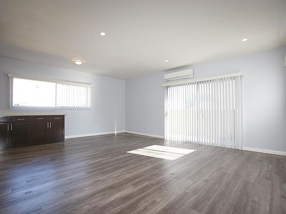 4th image of 1507 Berkeley St APT 7