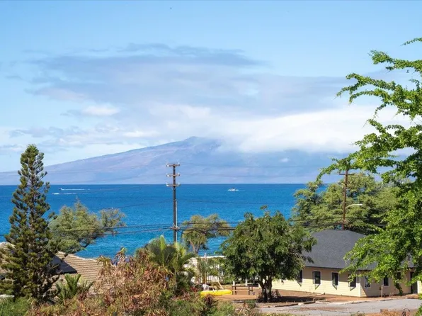 127 Wahikuli Rd, Lahaina, HI 96761