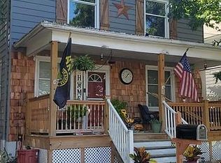 74 W Walnut St, Kingston, PA 18704