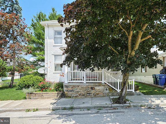 2nd image of 155 N Main St