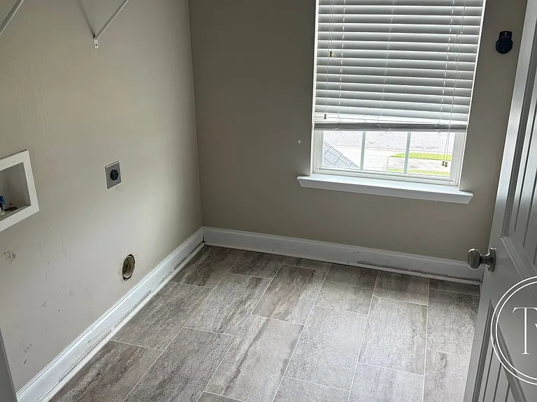 709 English Oak Dr — Photo 21