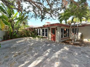 1571 Hillview Dr, Sarasota, FL 34239