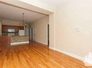3828 N Fremont St, Chicago, IL 60613
