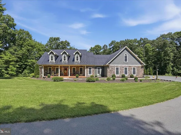 10785 Waterfall Rd, Mc Connellsburg, PA 17233